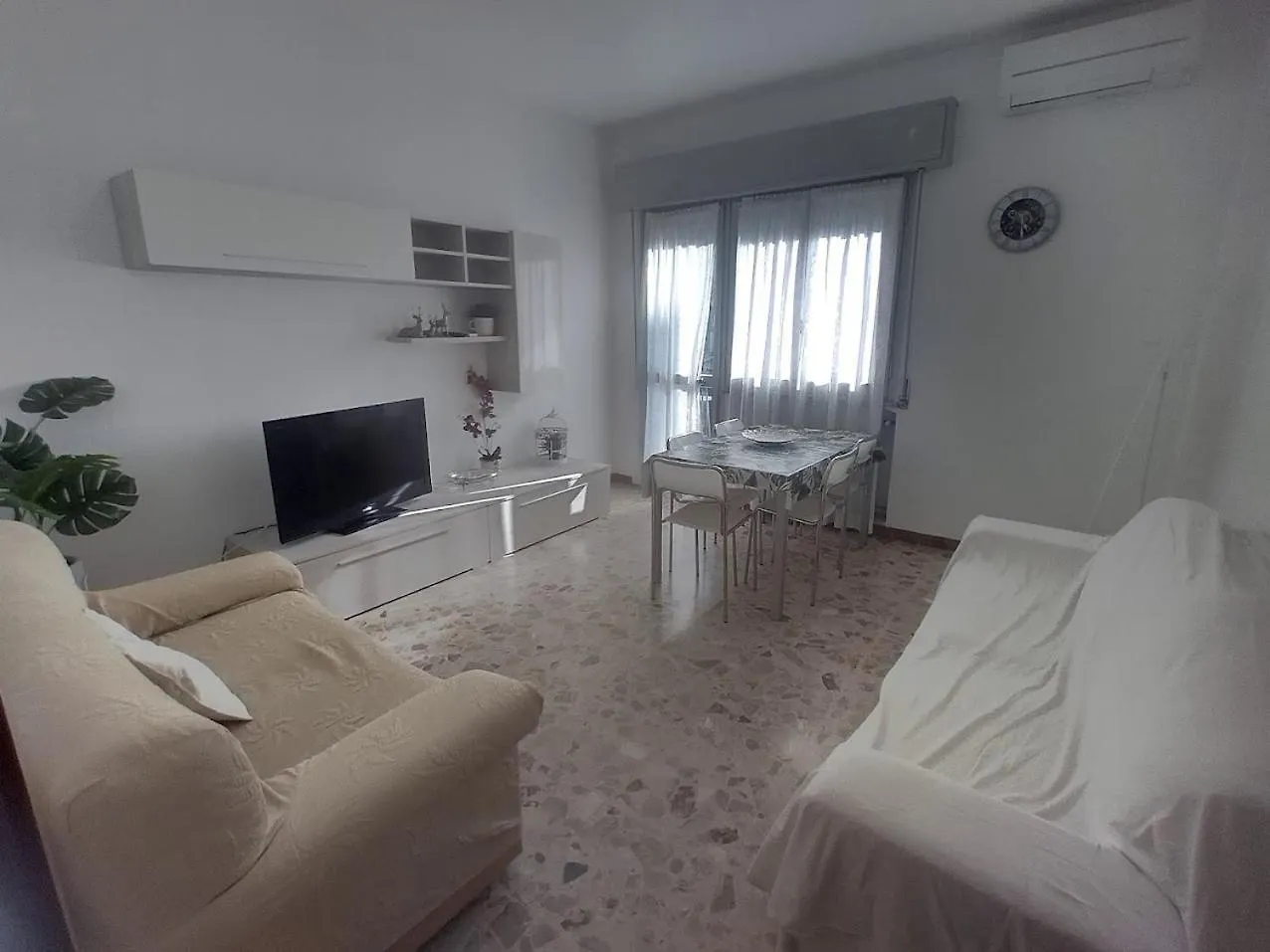 Apartment Appartamenti Frontespiaggia Cervia