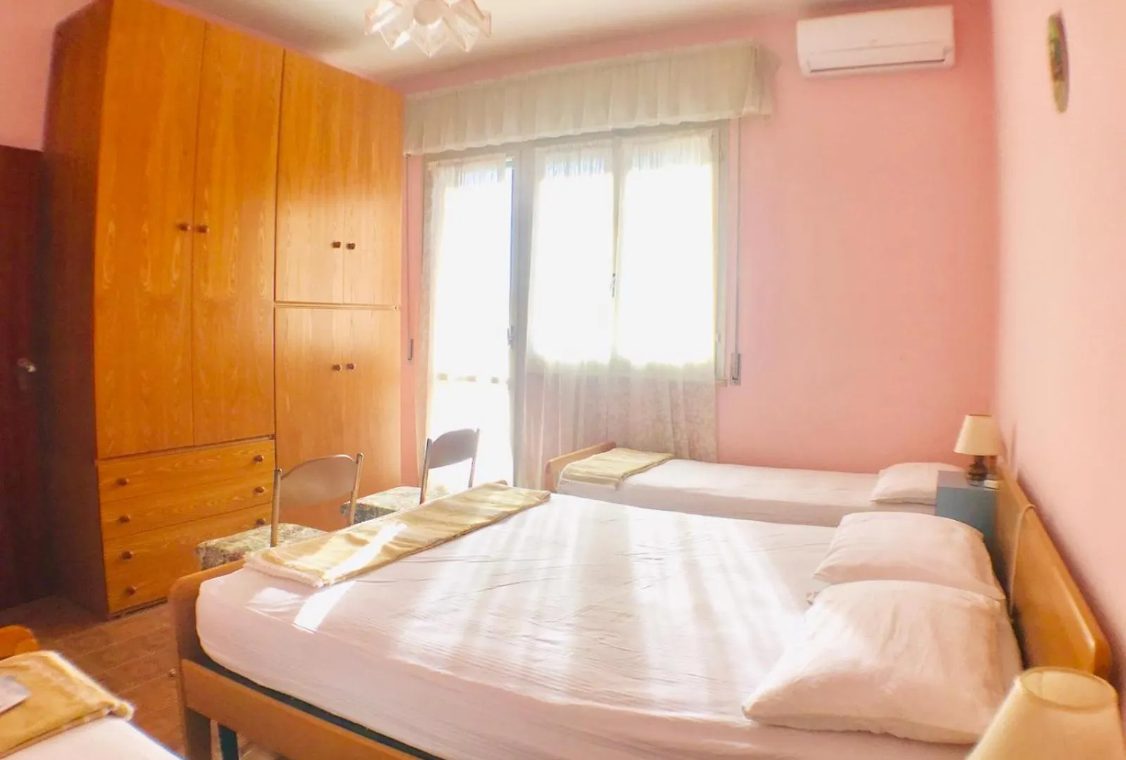 Appartamenti Frontespiaggia Cervia Apartment